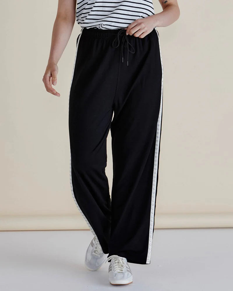 Evelyn Wide Leg Jogger Pants - Black Trim