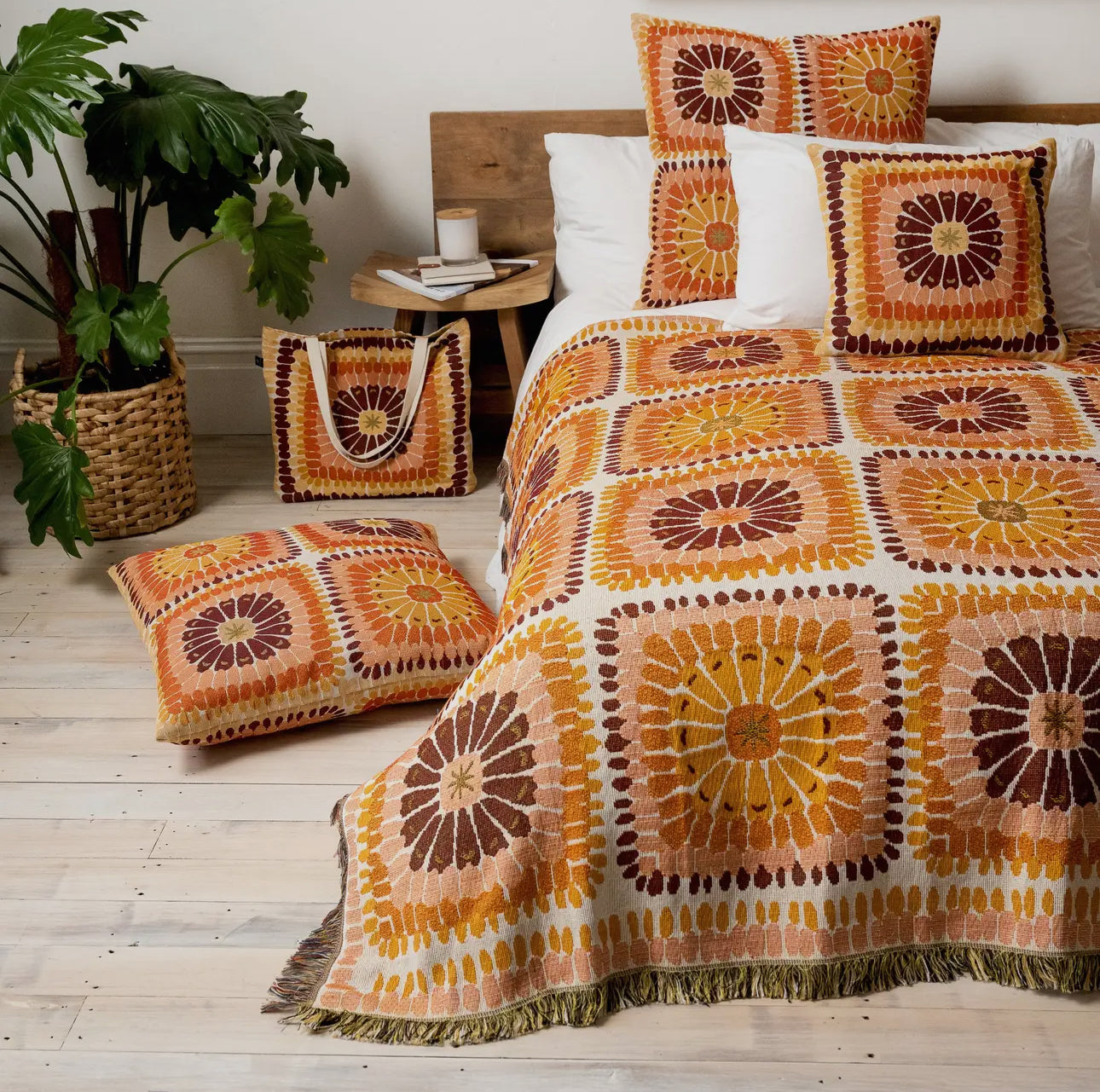 HENDEER - 'Eight Days a Week' Woven Picnic Rug/Throw: Large 170x200cm