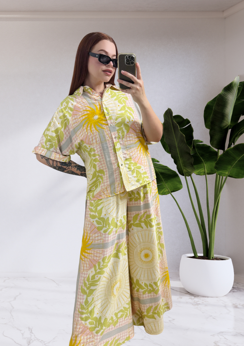 Elouise Short Sleeve Button Up Shirt - Yellow Star Burst