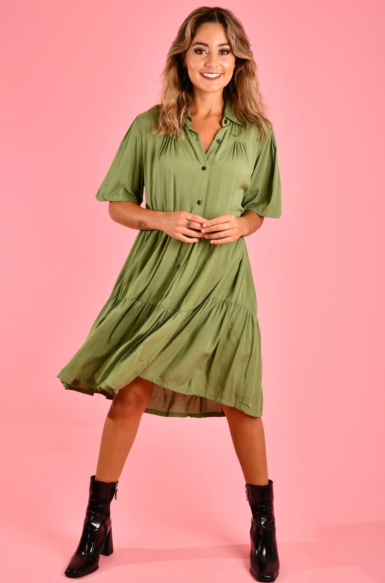 Victoria Short Sleeve Button Up Dress - Green