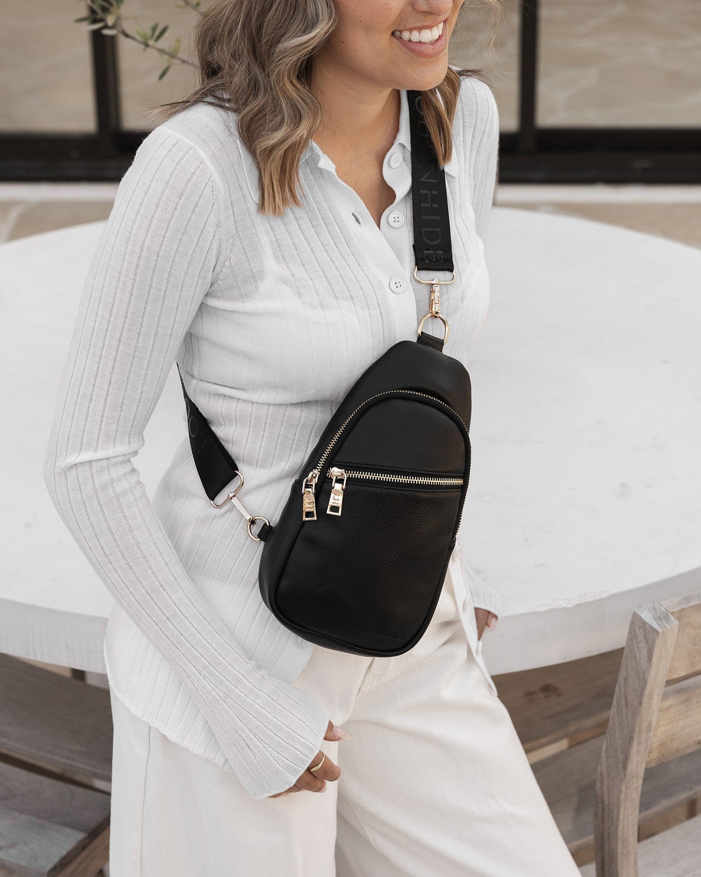 Bella Sling Bag | LOUENHIDE