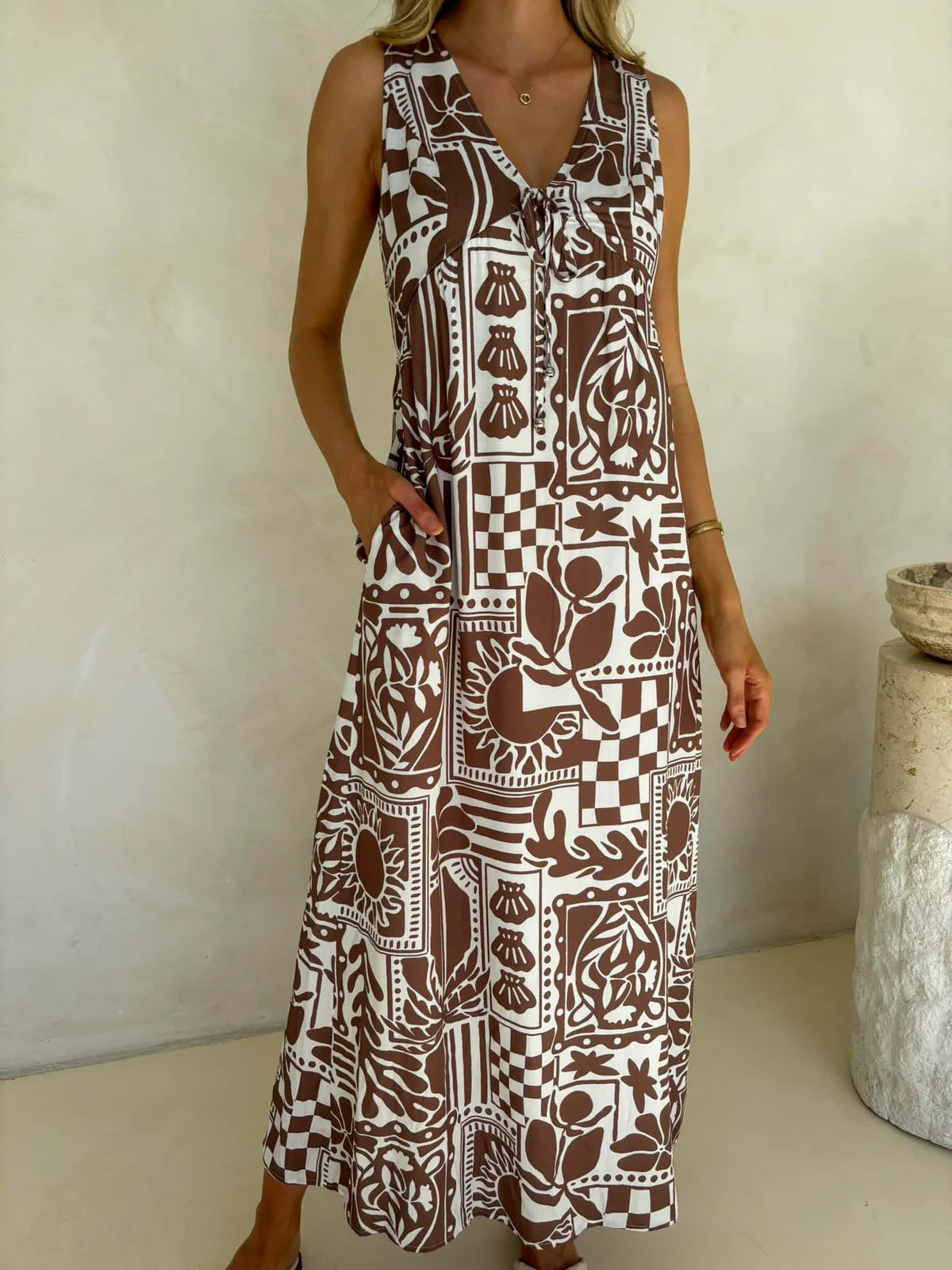 Peyton Sleeveless Maxi Dress Truffle Print