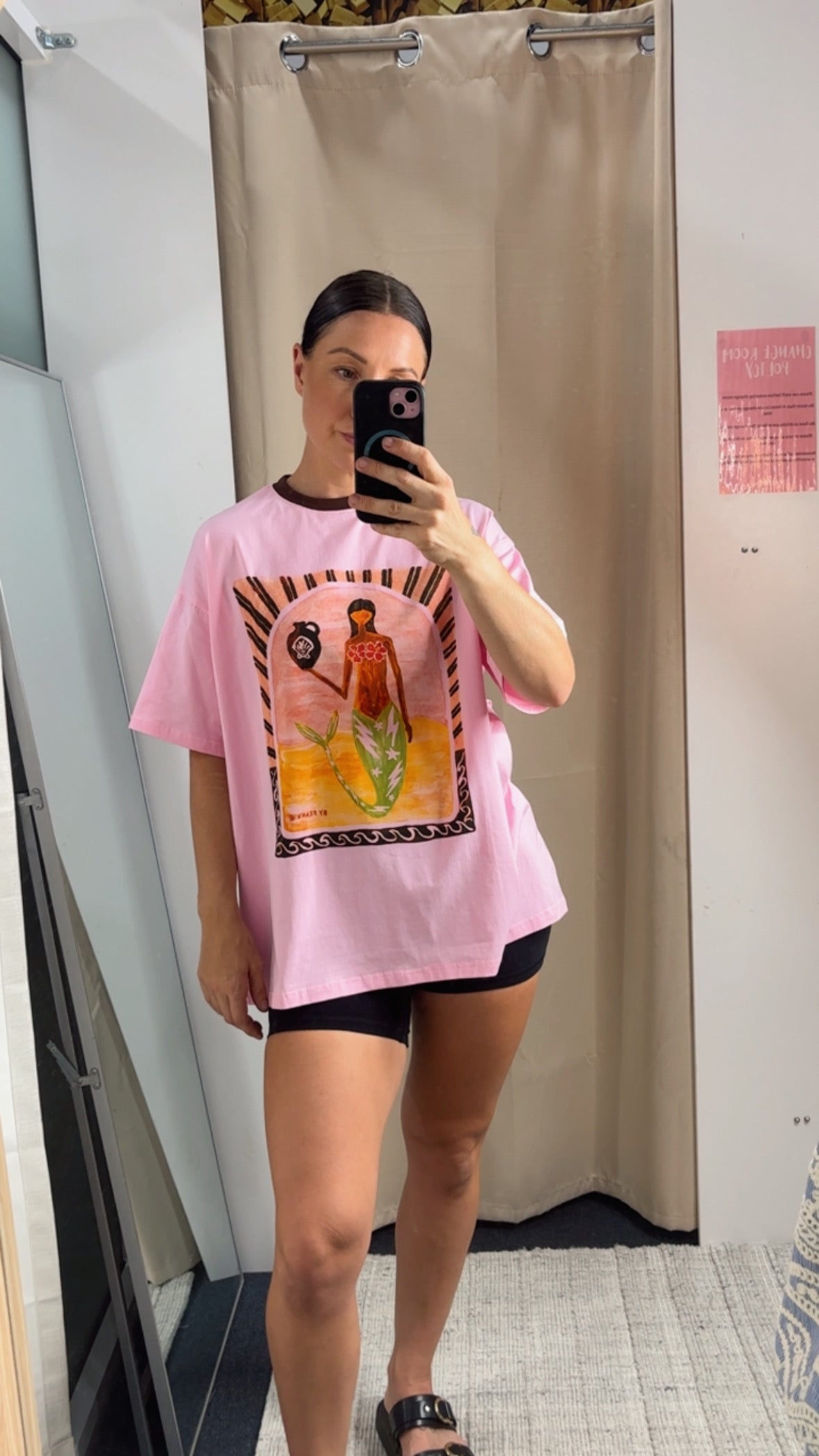 Mya Oversized Tee Pink Mermaid Vase