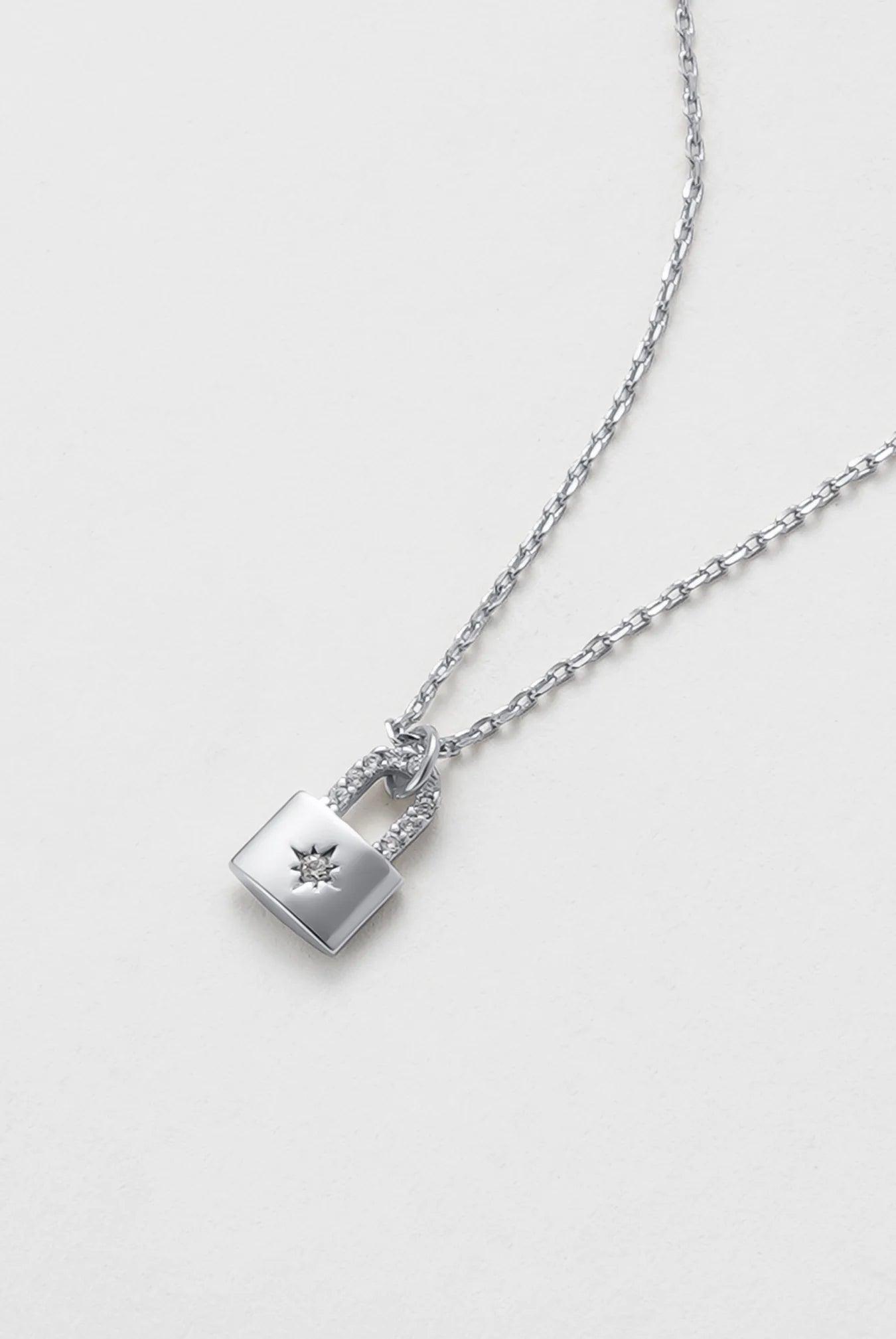 Locket Mini Necklace - Silver