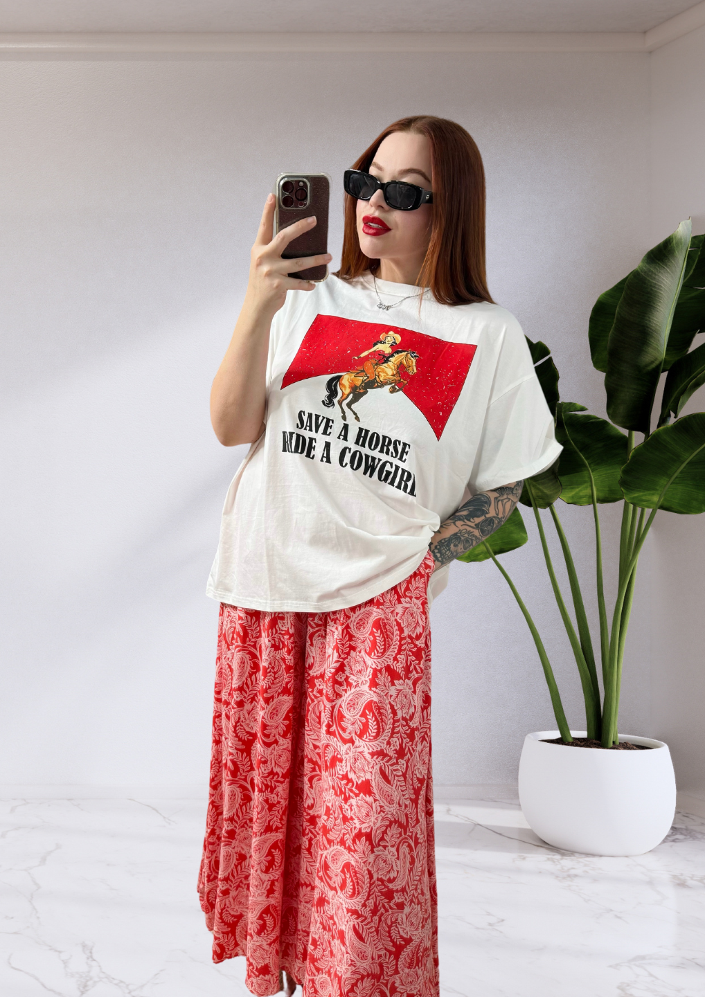 Frankie Oversized Tee T-Shirt - Save a horse ride a cowgirl