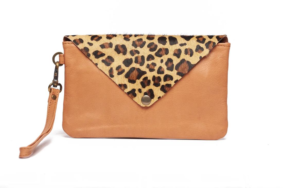 Tyra Hide Envelope Leather Clutch - Tan