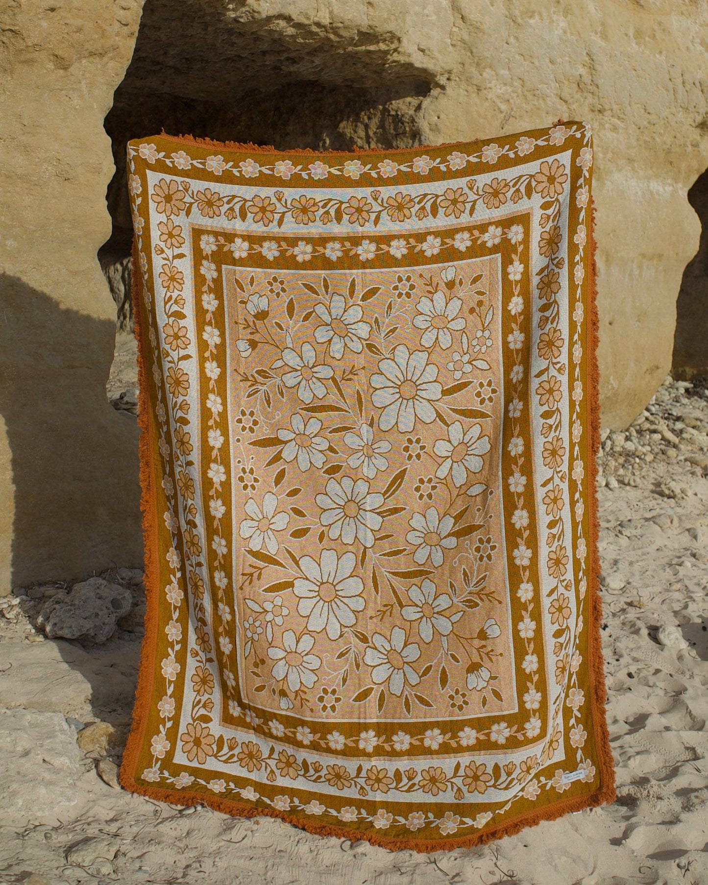 Sunni Scenes - Gracie - Picnic Beach Throw Rug - XL