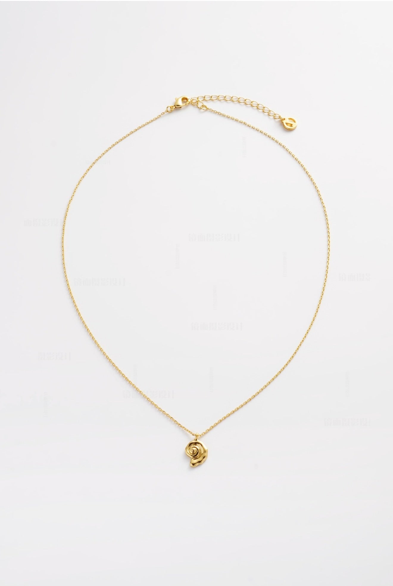 Shelly Shell Necklace - Gold
