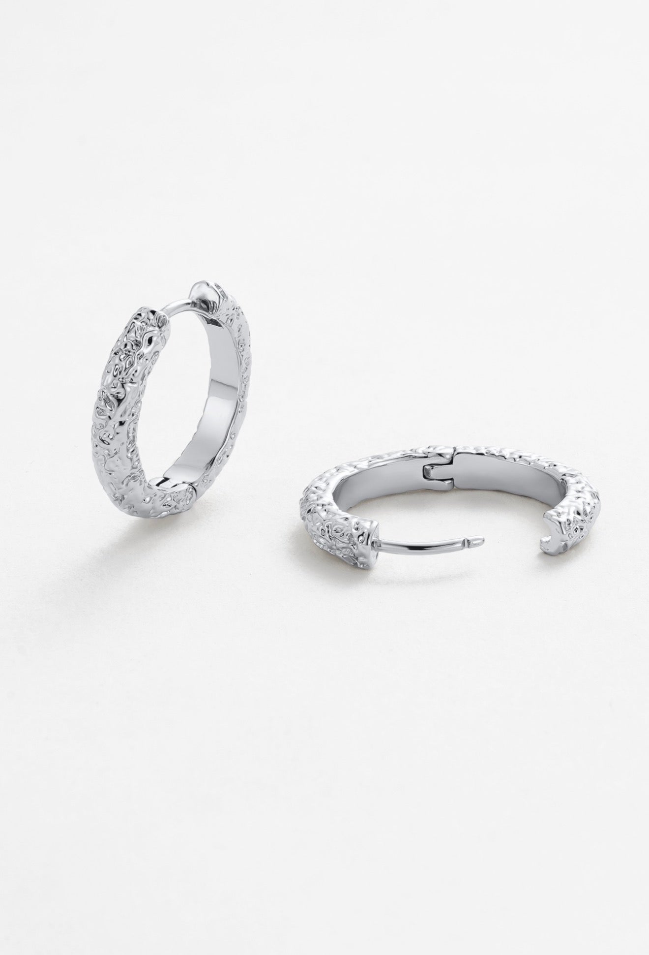 Belle Hoop Earrings - Silver | Zafino
