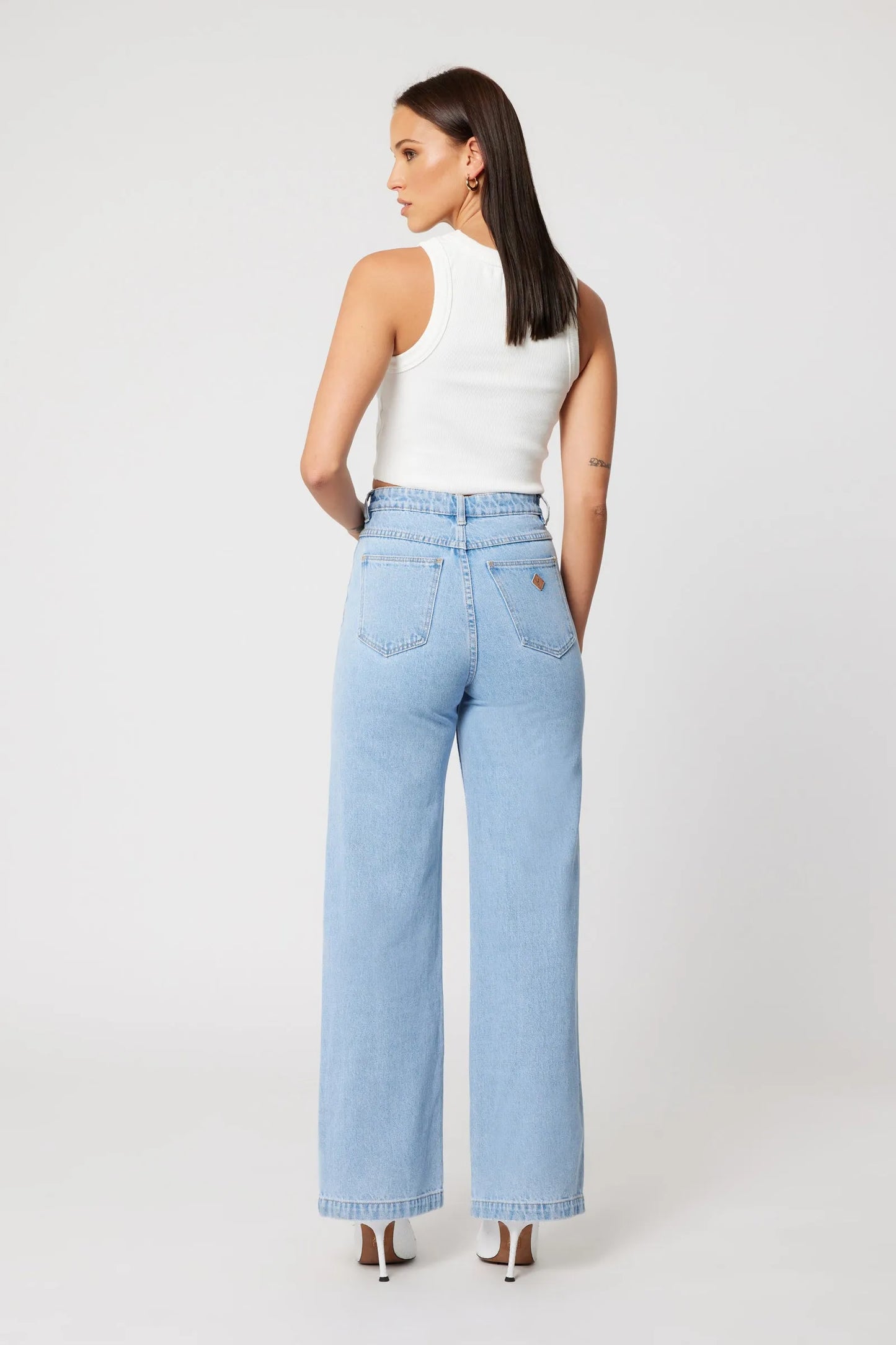 94 High & Wide Jean - Kendall Light Vintage Blue | ABRAND