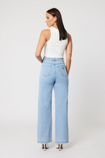 94 High & Wide Jean - Kendall Light Vintage Blue | ABRAND