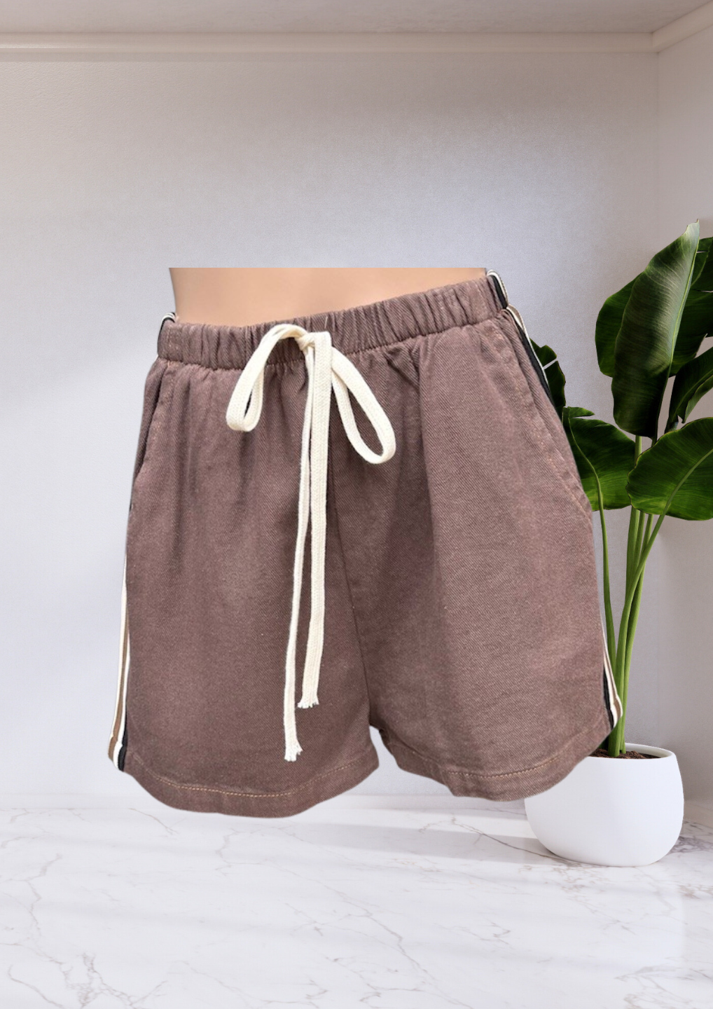 Daphne Racer Short Shorts - Brown