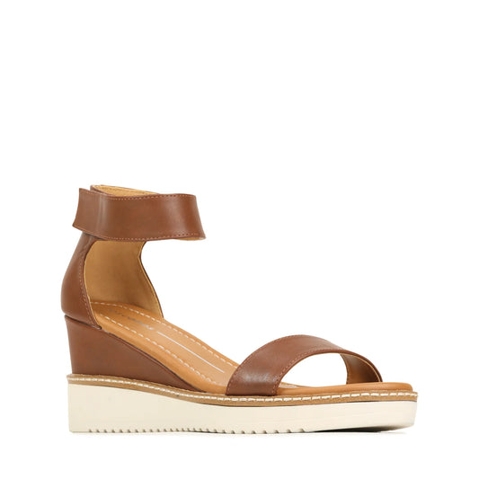 TWEET WEDGE PU SHOES BY LOS CABOS - Coco Brown