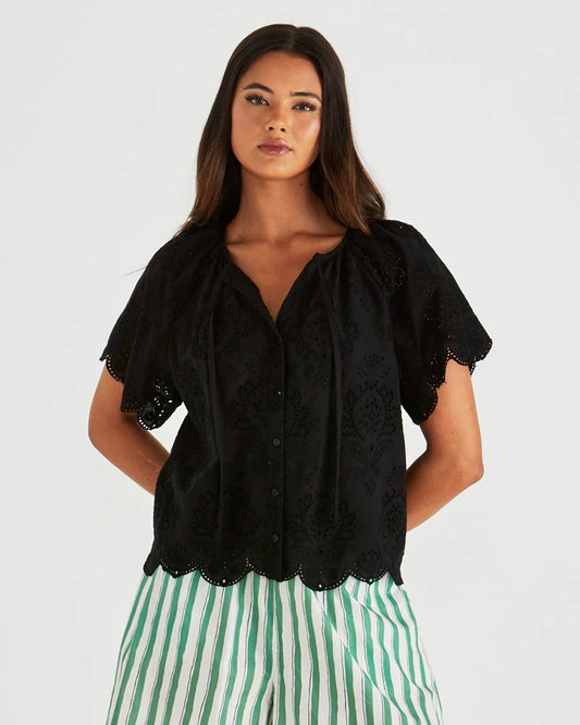 Ani Scalloped Short Sleeved Blouse - Black