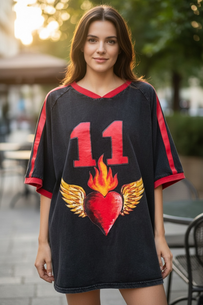 Jersey Oversized T-Shirt - 11 Burning Heart - Black | By Frankie