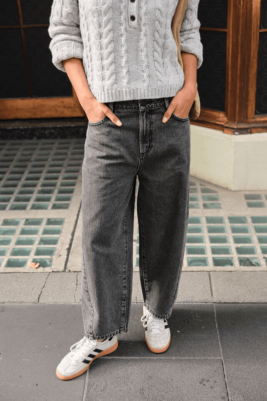 Maggie Tapered Barrel Jean - Faded Black | Ceres Life