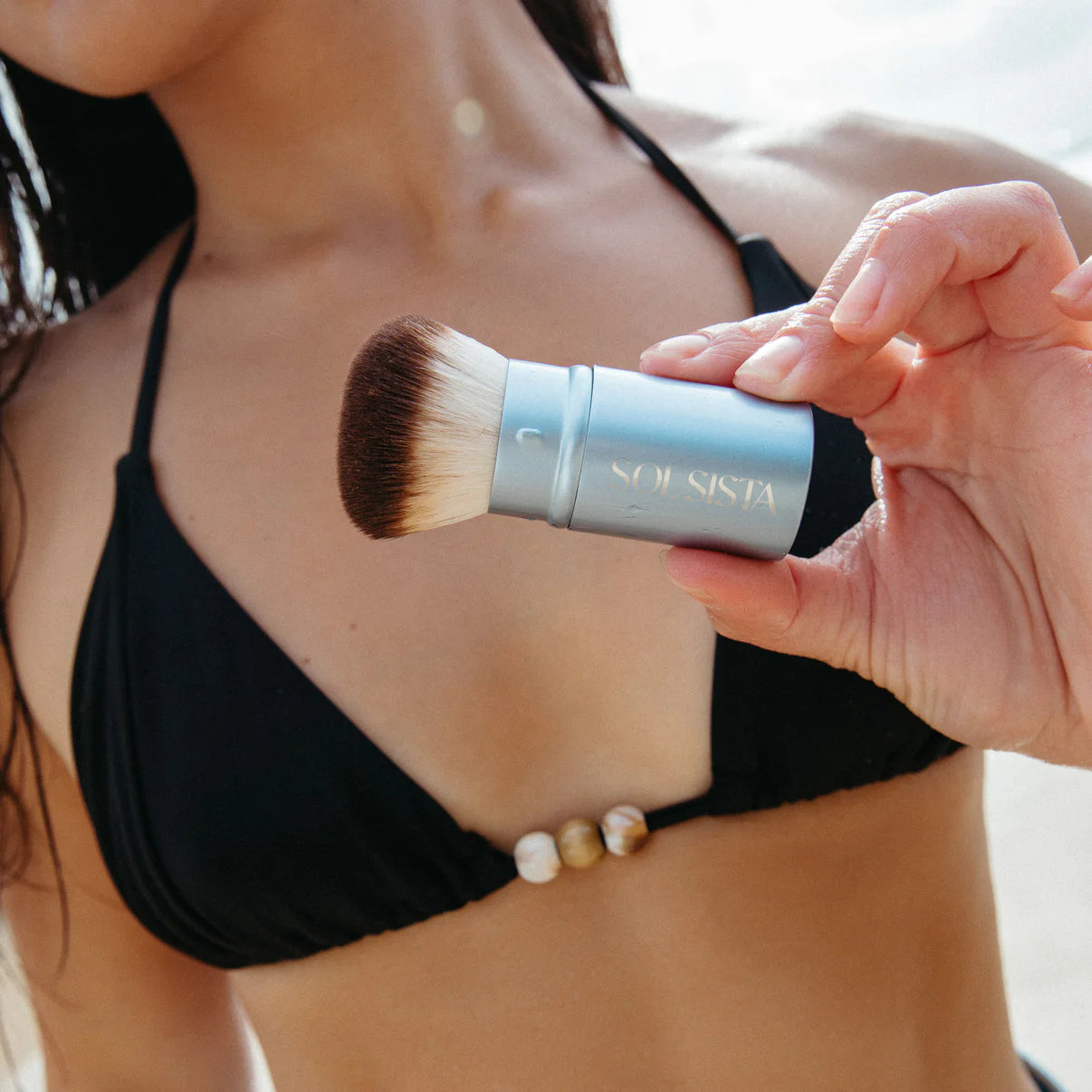 RETRACTABLE KABUKI BASE BRUSH