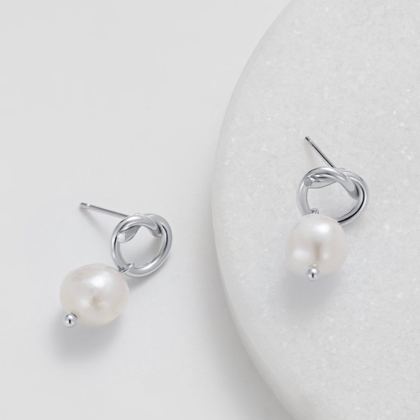 Alice Pearl Earring - Silver