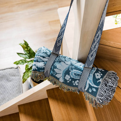‘Yesterday' Woven Picnic Rug/Throw: Regular 130x160cm | HENDEER