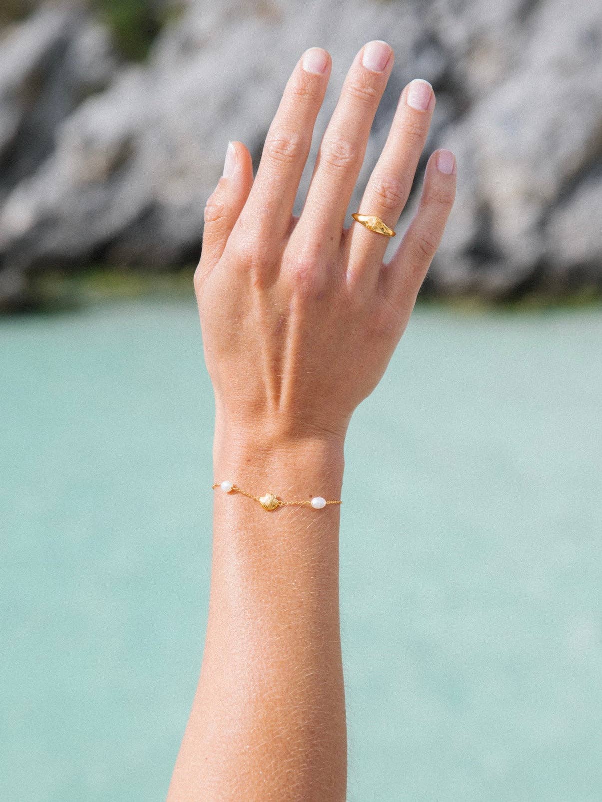 Paralia Palms Bracelet in 18k Gold | Malakai the Label
