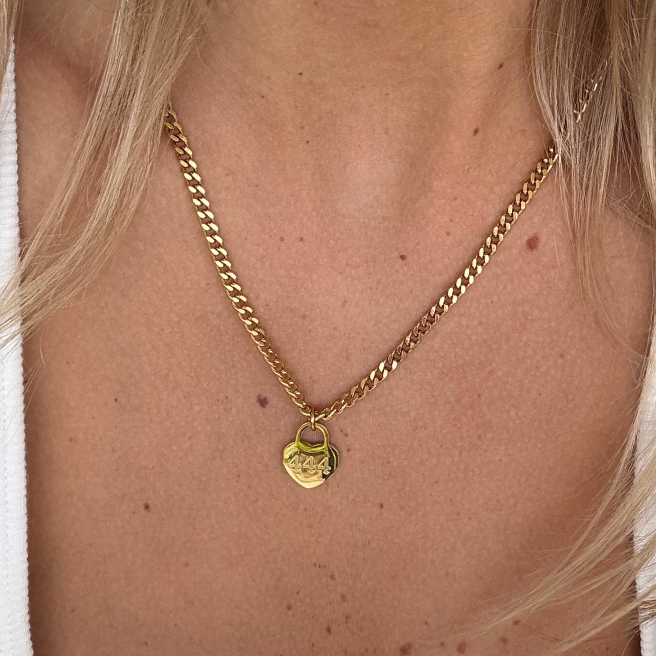 Angel Necklace - 18k Gold Plated: 444