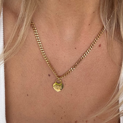 Angel Necklace - 18k Gold Plated: 444