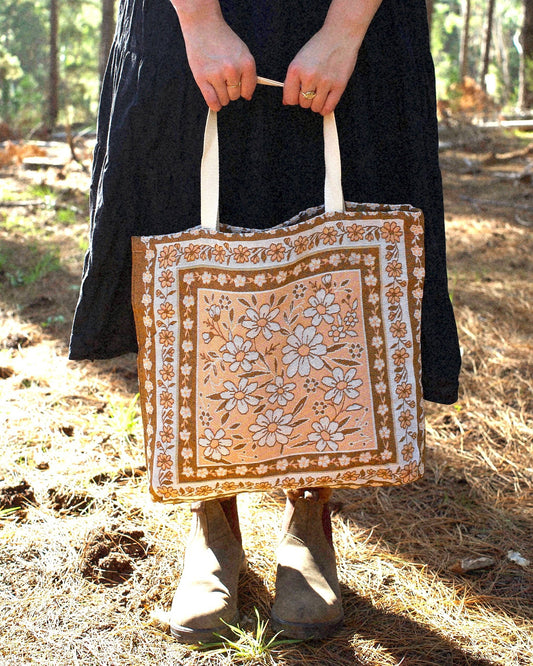 Sunni Scenes - Gracie Beach Tote Bag