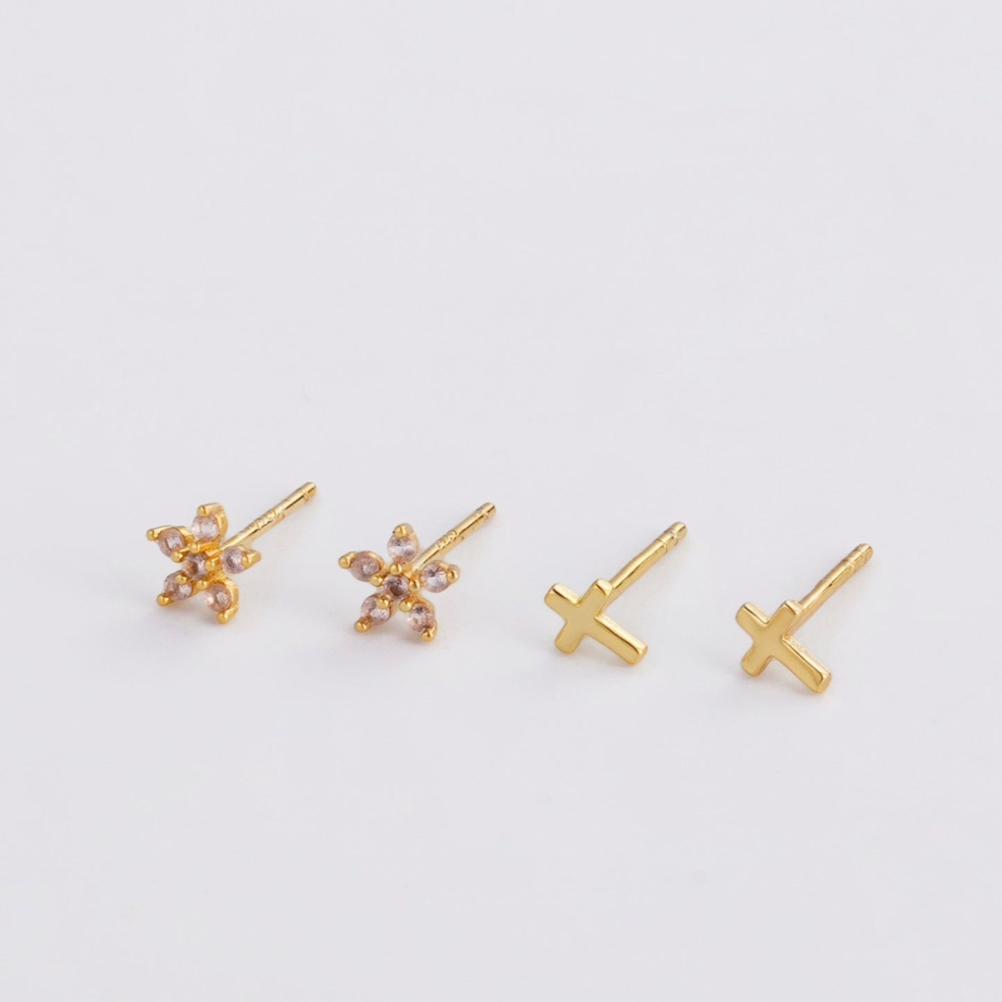 Amelia Cross Stud Earrings Set - Gold