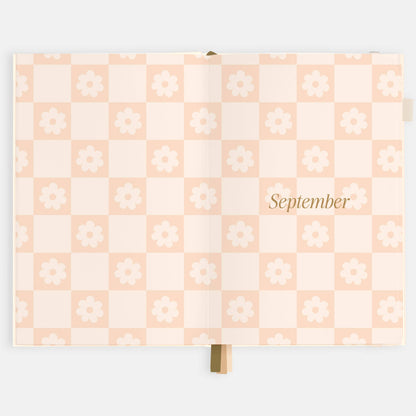 2026 Creme A5 Vertical Planner | Fox & Fallow