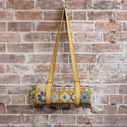 'Every Little Thing' Woven Picnic Rug/Throw: Large 170x200cm | HENDEER