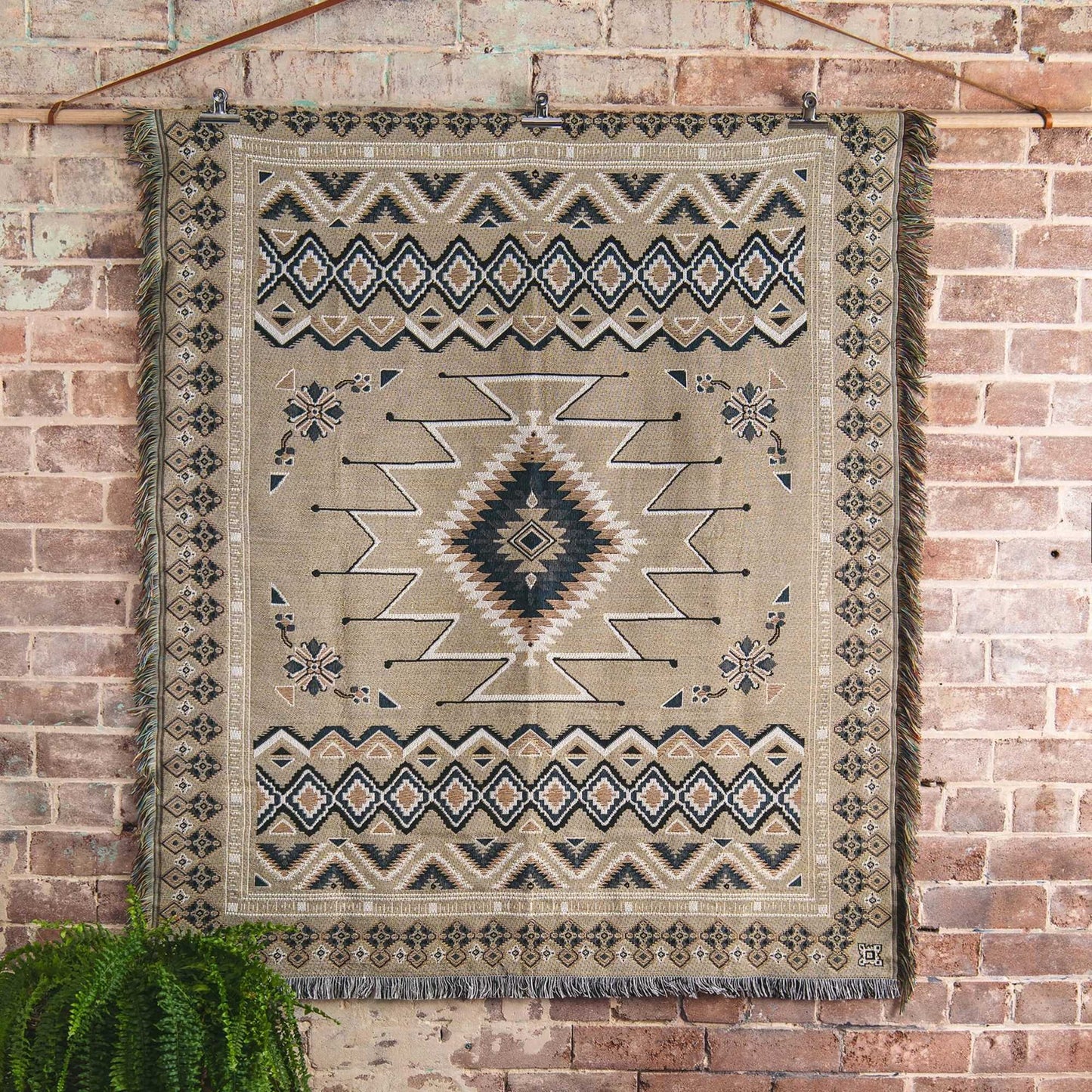 'Hey Jude' Woven Picnic Rug/Throw: Regular 130x160cm | HENDEER