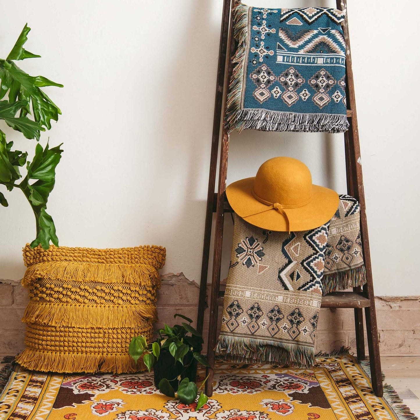 'Hey Jude' Woven Picnic Rug/Throw: Regular 130x160cm | HENDEER