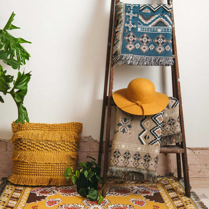 'Hey Jude' Woven Picnic Rug/Throw: Regular 130x160cm | HENDEER