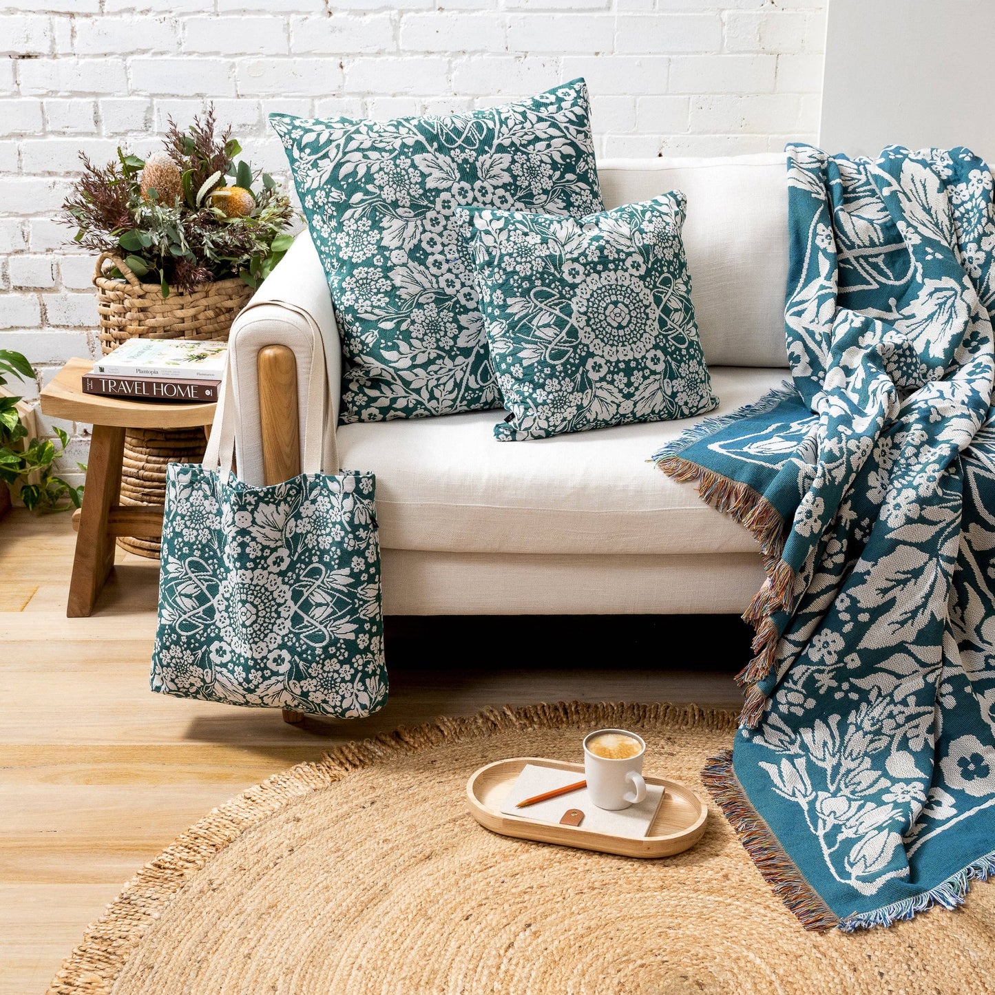 Across the Universe Tote Bag | HENDEER