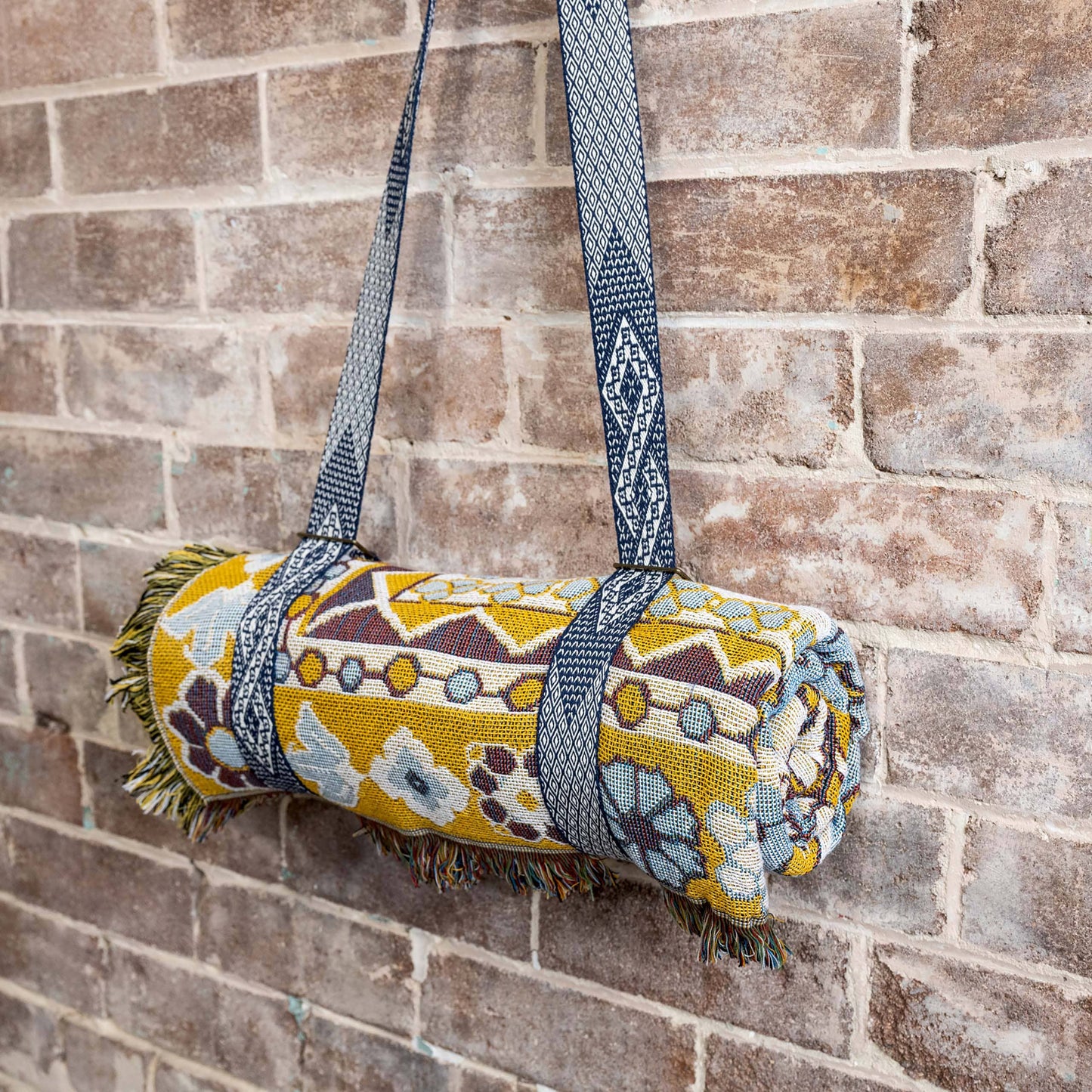 'Every Little Thing' Woven Picnic Rug/Throw: Large 170x200cm | HENDEER