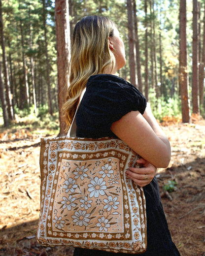 Sunni Scenes - Gracie Beach Tote Bag
