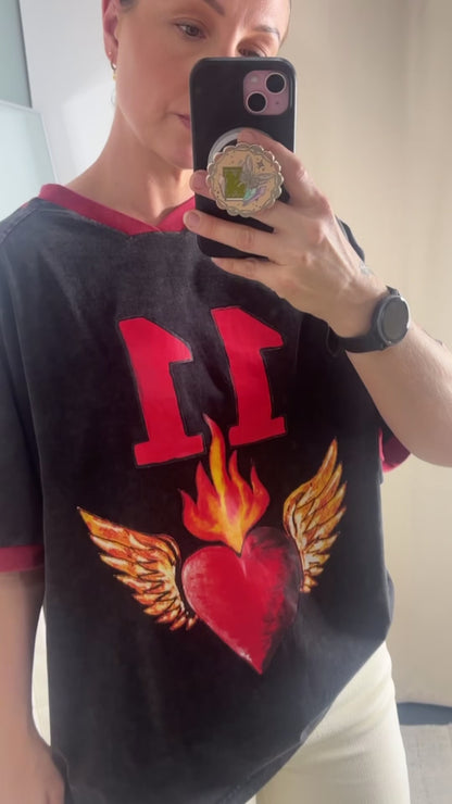 Jersey Oversized T-Shirt - 11 Burning Heart - Black | By Frankie