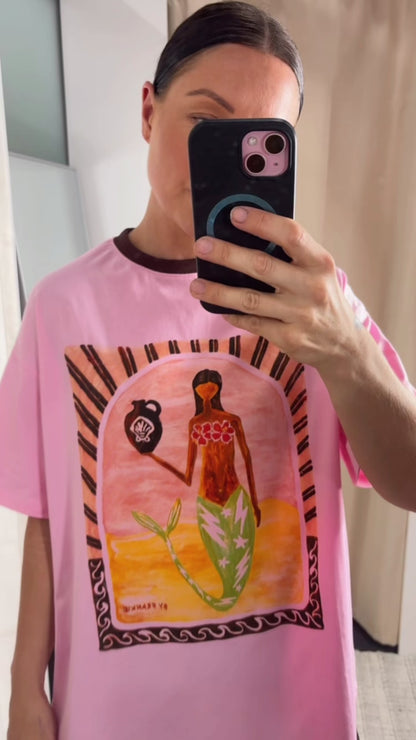 Mya Oversized Tee Pink Mermaid Vase